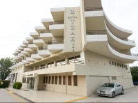 Hotel Tzaki 