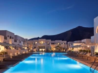 Aqua Blue Hotel 