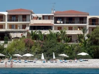Grekis Beach Hotel and Apartments 