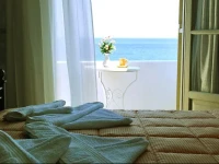 Vrohaki Studios & Rooms 