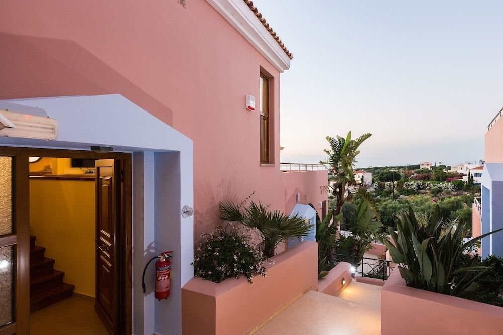 Leste Luxury Homes 