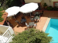 Apollon Studios & Apartments 