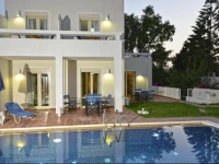 Oliv Apartments 