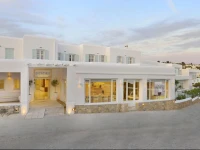 Petinos Hotel 