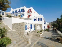 Kamari Hotel 