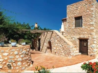 Five-Bedroom Holiday home with Sea View in Pirgos Dirou 