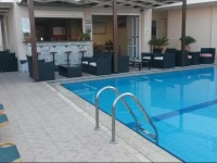 Zannis Hotel Apartments 