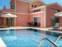Roda Park Villa 