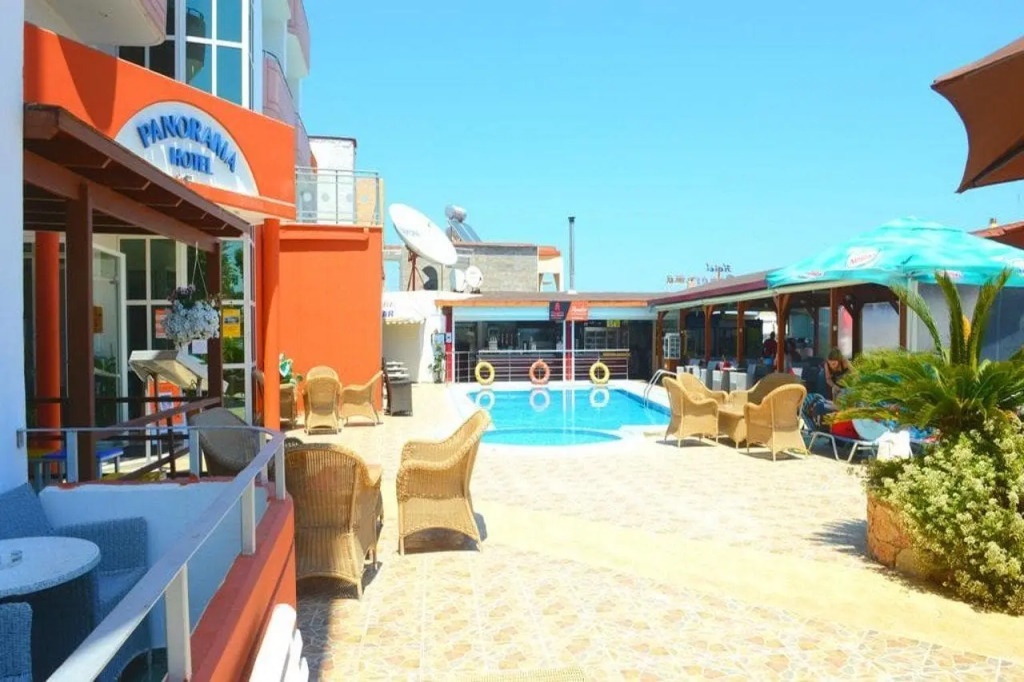 Panorama Hotel Apartments 