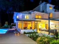 Muses Villas Resort 