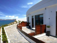 Simon Studios and Apartments 