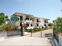 Hotel Pela 