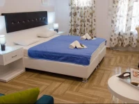 Polykratis Rooms 