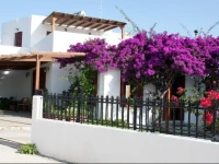 Deidamia Hotel 