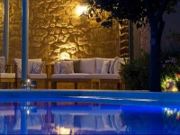 Paradice Hotel Luxury Suites 