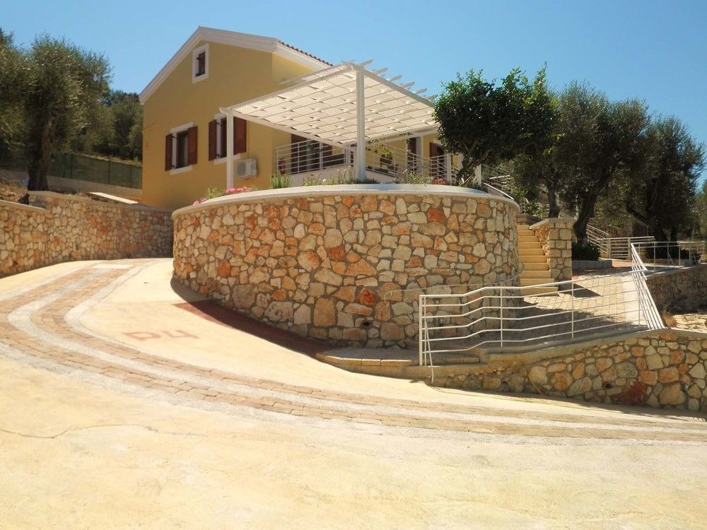 Tesoro of Ithaca 
