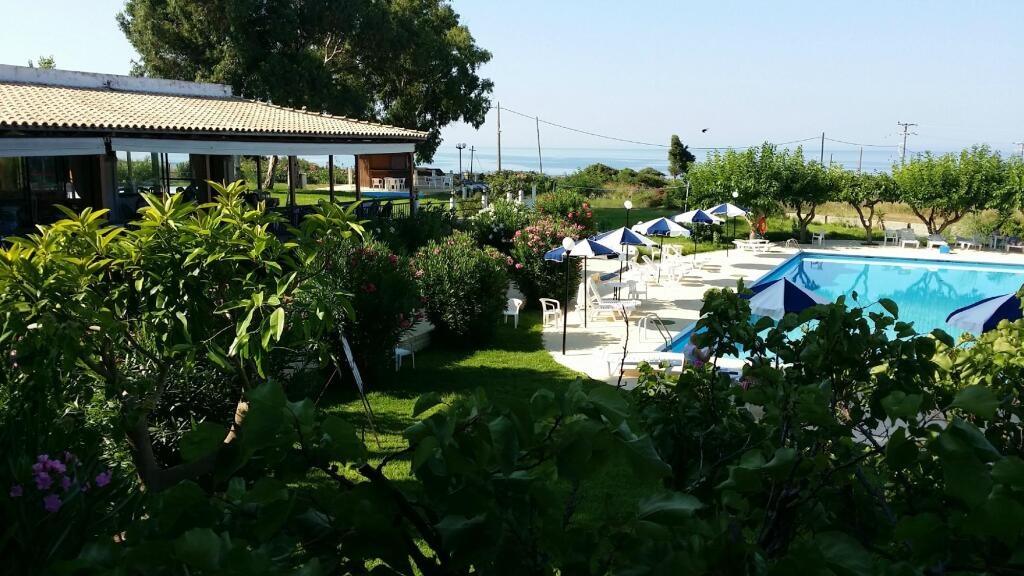 Irinna Hotel 