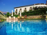 Jennifer Home Hotel 