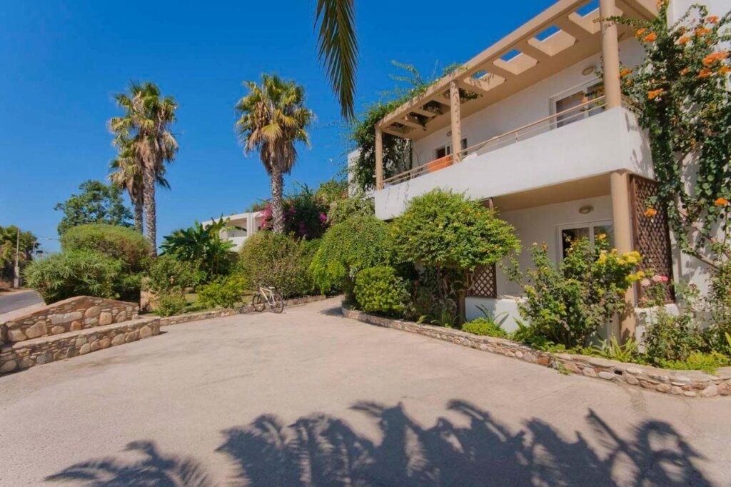 Irina Beach Hotel 