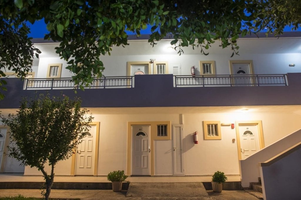 Fili Hotel Apartments 