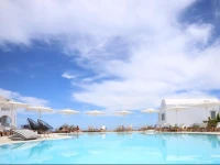 Astro Palace Hotel & Suites 