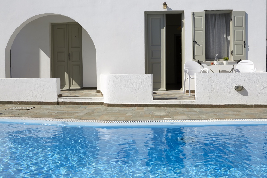 Nissos Thira 