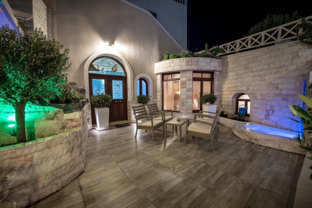 Suite Home Santorini 