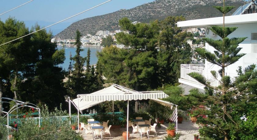 Barbouna Hotel 