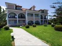 Sofia - Yiota Studios & Apartments 