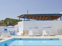 Blue Dolphin Studios and Apartment 