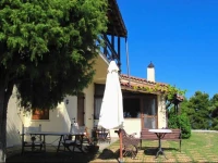 Agnanti Hostel 