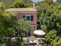 Riza Stone Cottage 4*