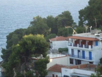 Mirsini Rooms 