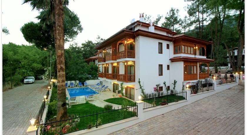 Ayka Hotel 