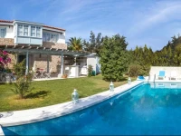 Alura Hotel 
