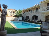 Yalcinkaya Hotel 