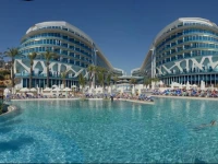 Vikingen Infinity Resort&Spa 