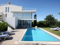 Feronia Villas 