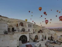Phocas Cave Suites 