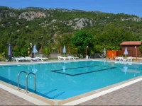 Seven Seasons Hotel 