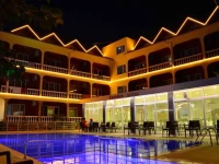 Yasemin Hotel 