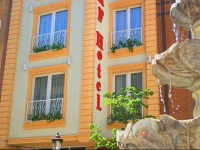 SRF Hotel 