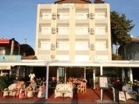 Adrian Beach Hotel 