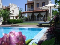 Villas Mandalyas 