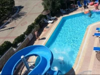 Champagne Apartments 