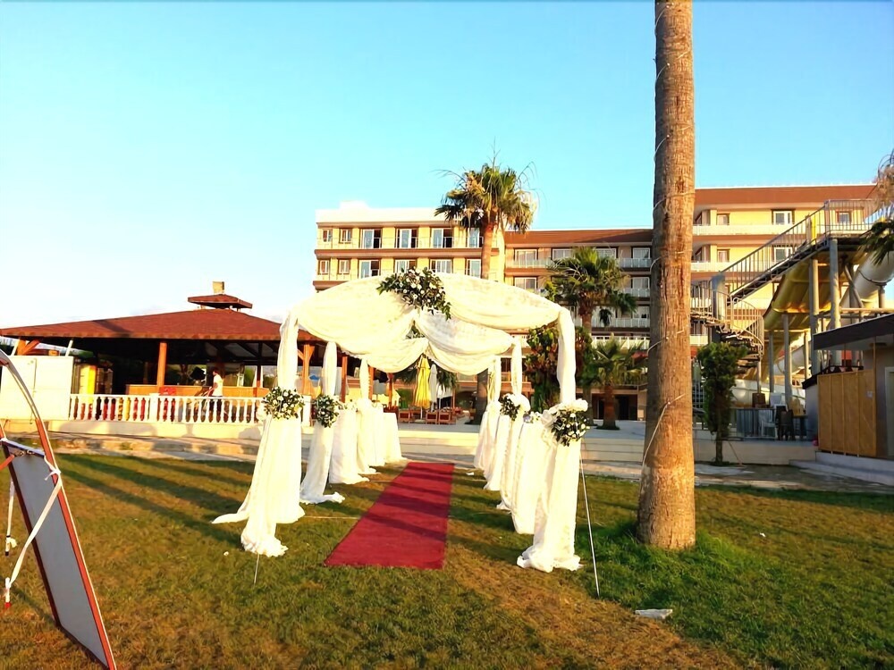 Club Casmin Hotel 