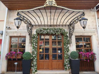 La Perla Boutique Hotel