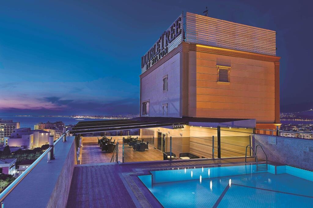 DoubleTree by Hilton Hotel Izmir - Alsancak 5*