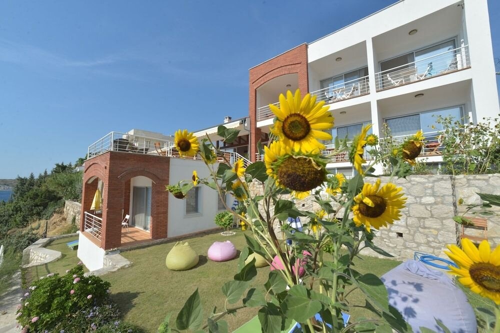 Reyhan Hotel 