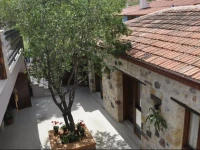 TaЕџ Avlu Butik Otel 